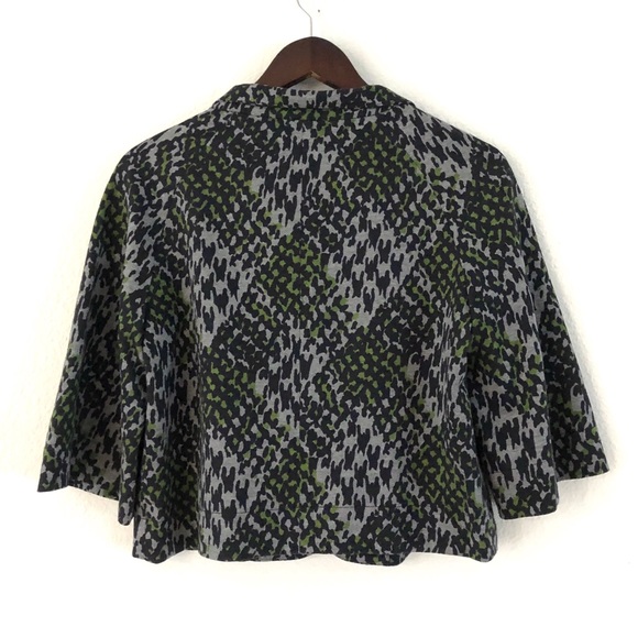 NEW Trina Turk Abstract Crop Funnel Neck Jacket - Picture 4 of 8